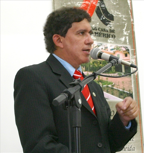 Policial Federal recebe titulo de cidadão Campo-Grandense

