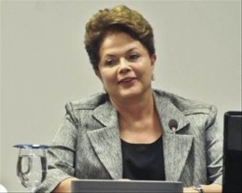 Funcionalismo ameaça Dilma com greve geral » 


