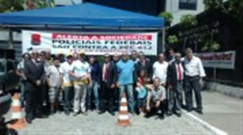 Protesto! 
Federais em Alagoas protestam contra a PEC 412

