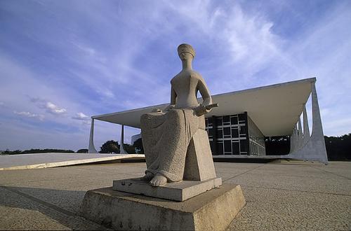 STF: SISTEMA PENITENCIÁRIO ESTÁ PERTO DA FALÊNCIA TOTAL