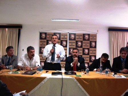 Bessa não apresentará relatório »