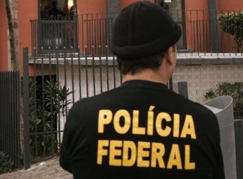 7 mil agentes da PF nas ruas »