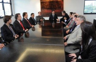 Presidente da ALMG recebe dirigentes sindicais da Polícia Federal »